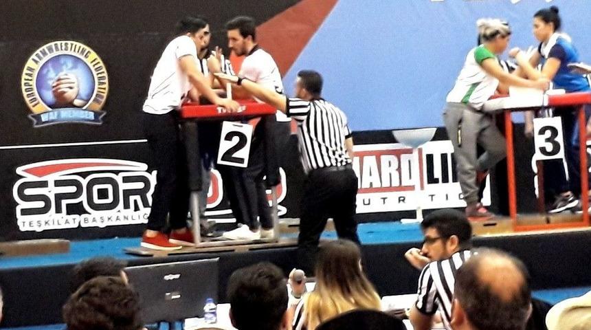 Çelik Bilek Altay Muğla’ya İlk Altın Madalyayı Kazandırdı