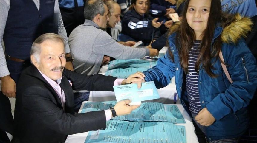 Bayrampaşa Belediyesinden İhtiya&ccedil; Sahibi 3 Bin 500 &Ouml;ğrenciye Burs