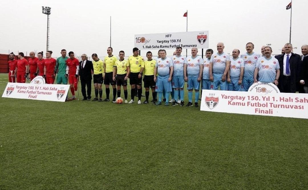 Yargıtay Başkanı Cirit, T&uuml;rkiye Milli Ampute Futbol Takımı İle Ma&ccedil; Yaptı