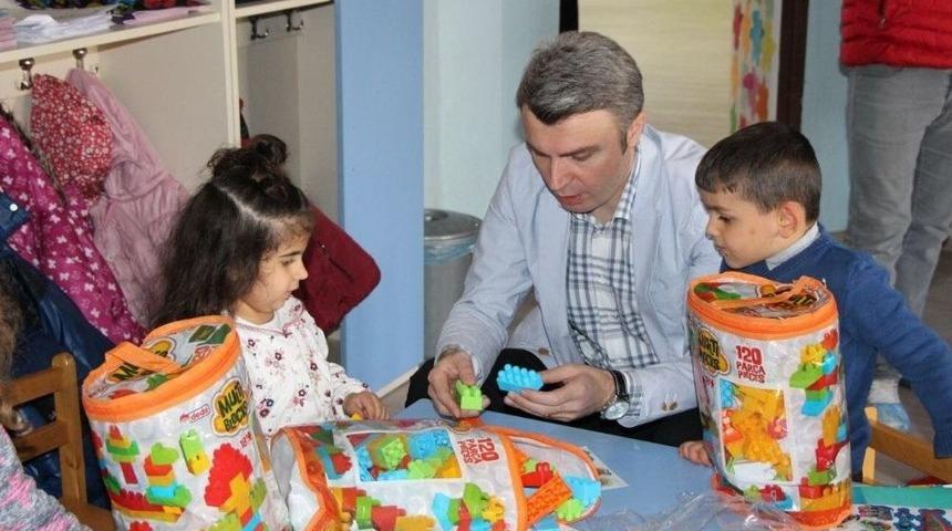 Hani Belediyesinden Bin 184 Okul &Ouml;ncesi &Ouml;ğrenciye Dergi Ve Eğitici Materyal Desteği