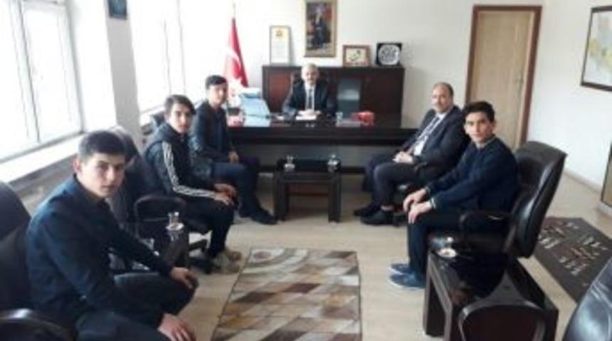 Kaymakam G&uuml;ven, &Ouml;ğrenci Meclis Başkanını Ağırladı