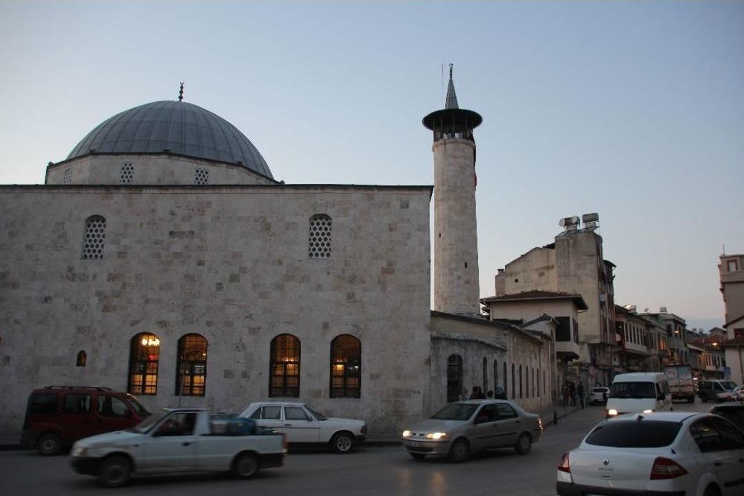 Anadolu&rsquo;nun İlk Camisinde Teravih Namazı Kılındı