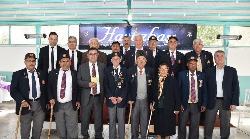 Başkan Tokat, Yaşlı Vatandaşlarla Buluştu