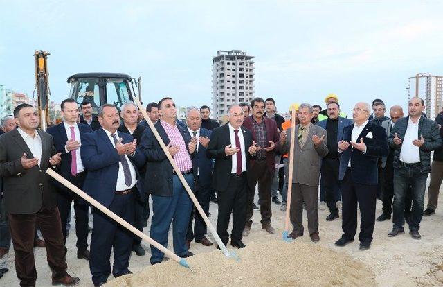 Mersin Büyükşehir Belediyesi Kentin Alt Yapı Ve Su Sorununu Çözüyor