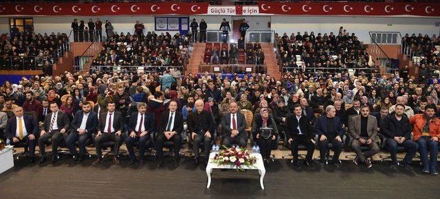 Nihat Hatipoğlu Konferansına Vatandaşlardan Yoğun İlgi 1