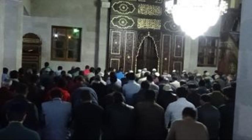 Kars&rsquo;ta İlk Teravih Namazı Kılındı