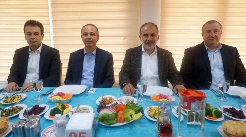 Ak Parti İl Başkanı 80 Kiloluk Balık Tuttu