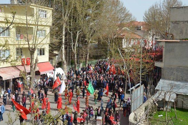 Gölbaşı’nda ‘şehitlere Saygı’ Yürüyüşü Gerçekleştirildi