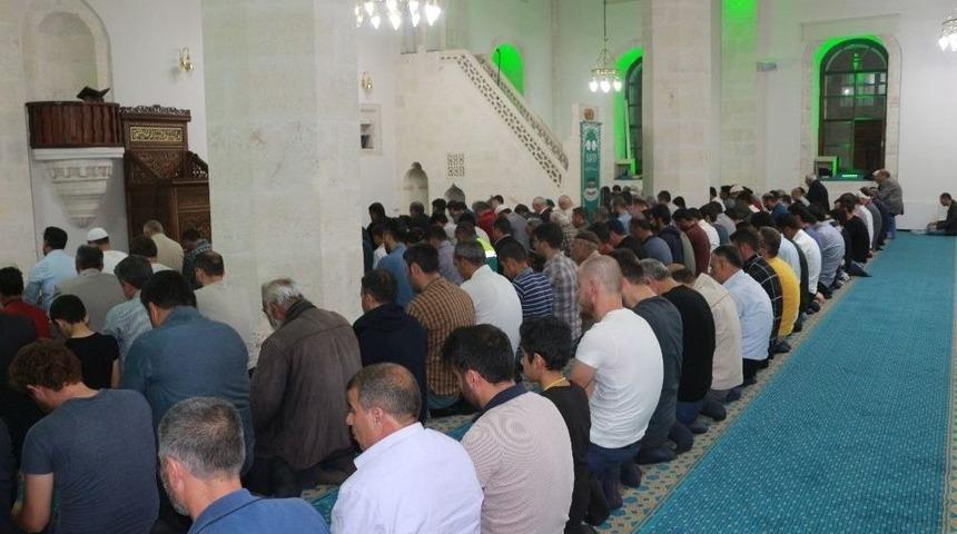 Adıyaman&rsquo;da İlk Teravih Namazı Kılındı