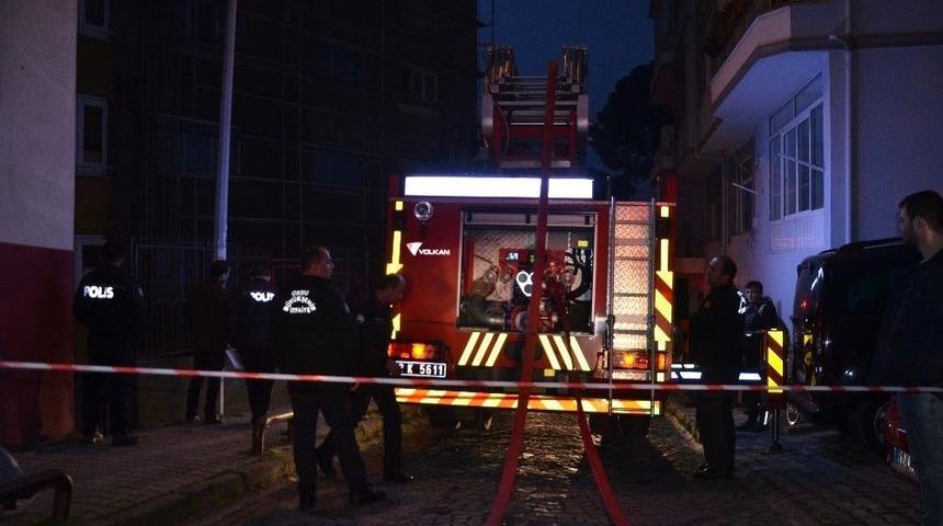 &Uuml;nye&rsquo;de &Ccedil;atı Yangını