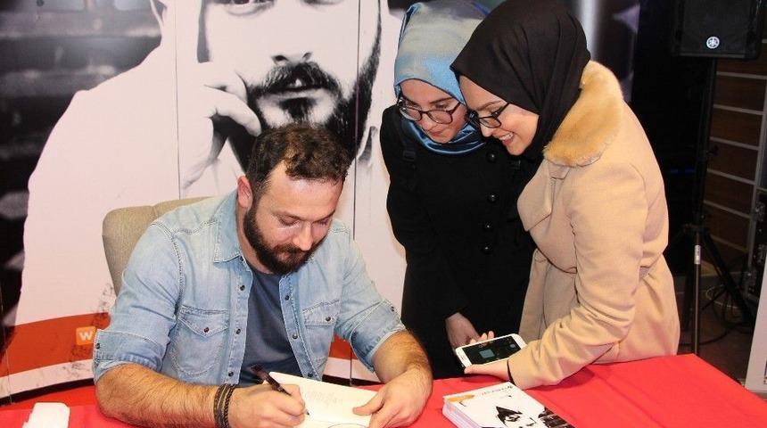 Ünlü Yazar Samsunlularla Buluştu