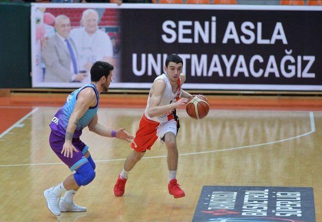 Bandırma Kırmızı- Afyon Belediyespor’a 74-92 Kaybetti