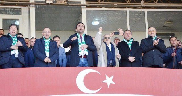 Bal: Kırşehir Belediyespor: 3 - Sincan Belediyespor: 1 1