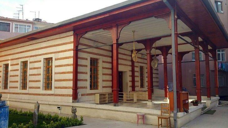 Fatih’in Kayıp Camileri Aslına Uygun Olarak Yeniden İnşa Ediliyor G3