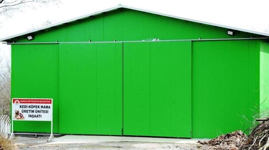 Büyükşehirden Hayvanlara Mama Üretim Fabrikası