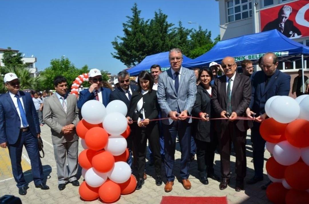 Gen&ccedil;lik Bilimle Yetişiyor