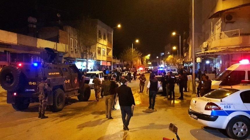 Adıyaman&rsquo;da İki Grup Arasında Kavgası: 8 Yaralı, 8 G&ouml;zaltı