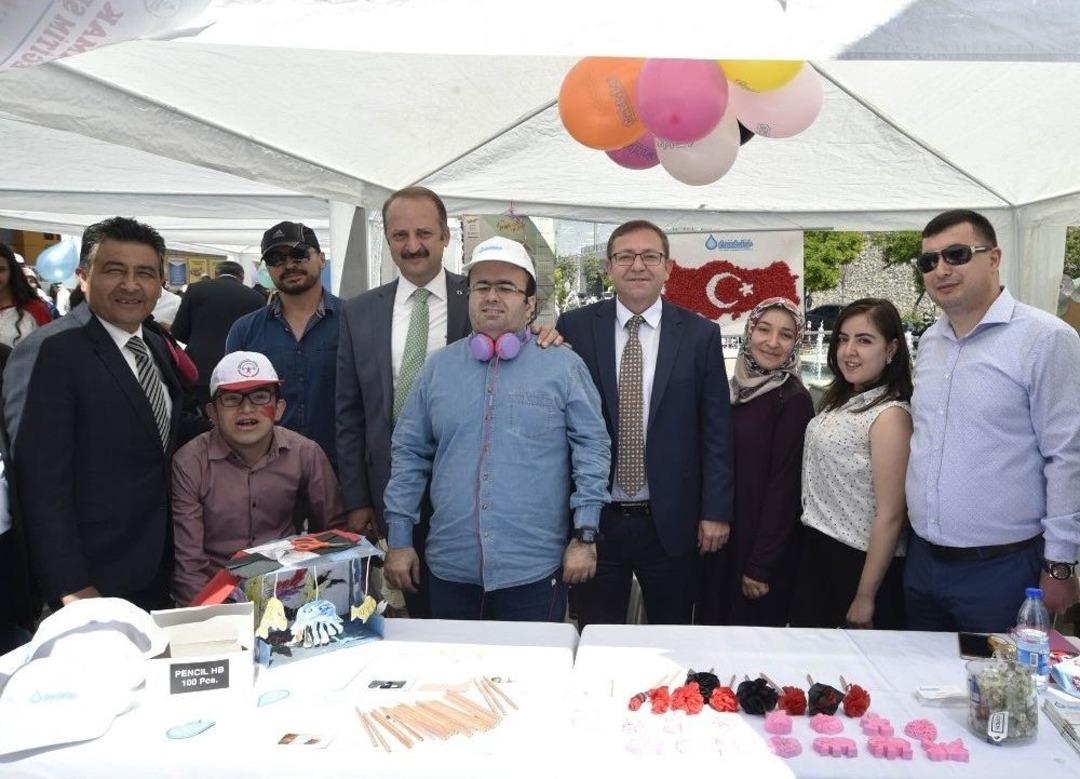 Mamak&rsquo;ta Engelli &Ccedil;ocuklar &Ouml;zel Eğitim Şenliği&rsquo;nde Bir Araya Geldi