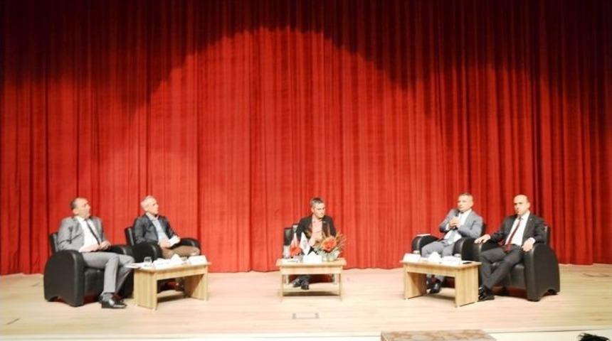 Biga&rsquo;da &rsquo;nasıl Bir &Uuml;niversite&rsquo; Paneli