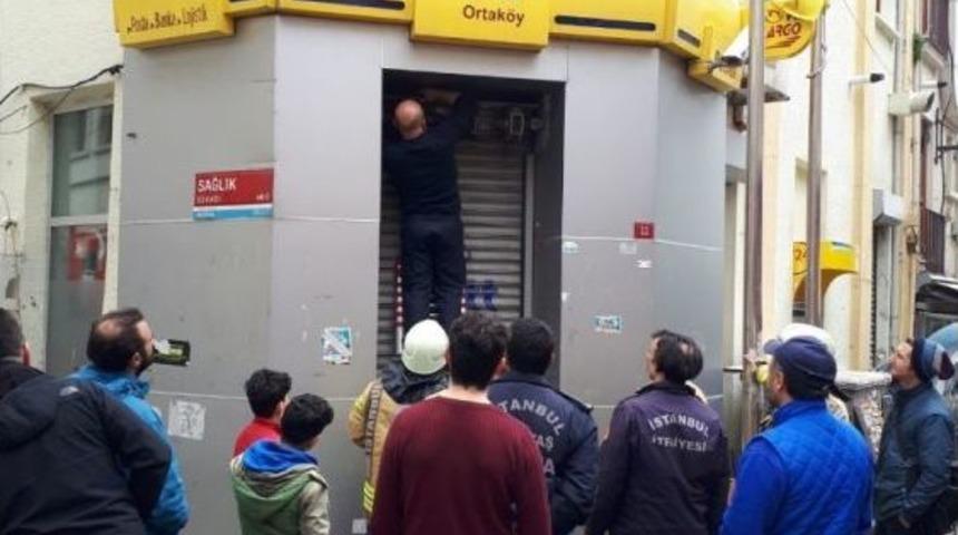 (&ouml;zel) Elektrik Gitti, Ptt &Ccedil;alışanları Mahsur Kaldı