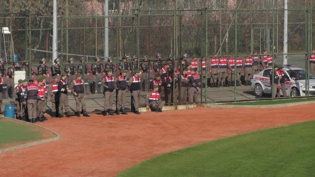 Amat&ouml;r Ma&ccedil;ta Kavga