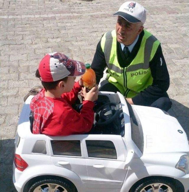 Gömeç’te Polis Memuru Beylik Silahıyla İntihar Etti