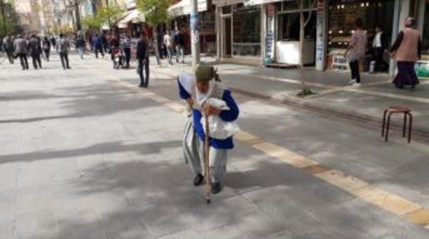 Kızıltepe&rsquo;de &lsquo;insanlık &Ouml;lm&uuml;ş&rsquo; Dedirten G&ouml;r&uuml;nt&uuml;