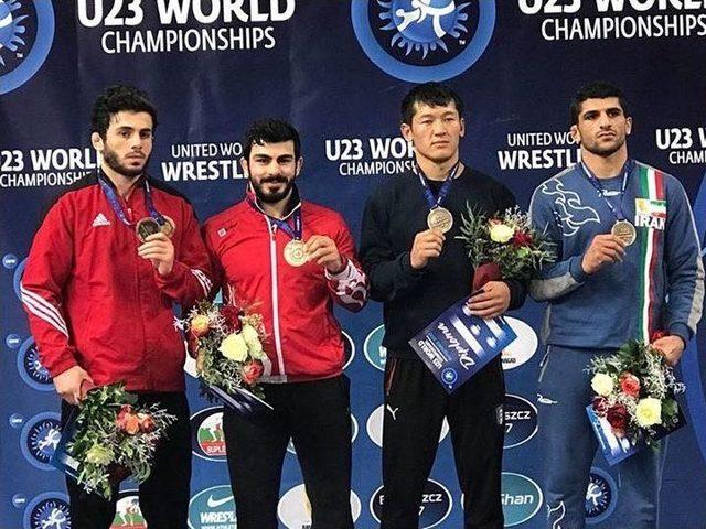 Rekt&ouml;r Bircan, D&uuml;nya Şampiyonunu Tebrik Etti 1