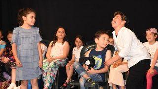 Miniklerin Tiyatro Gösterisi Büyük Beğeni Aldı