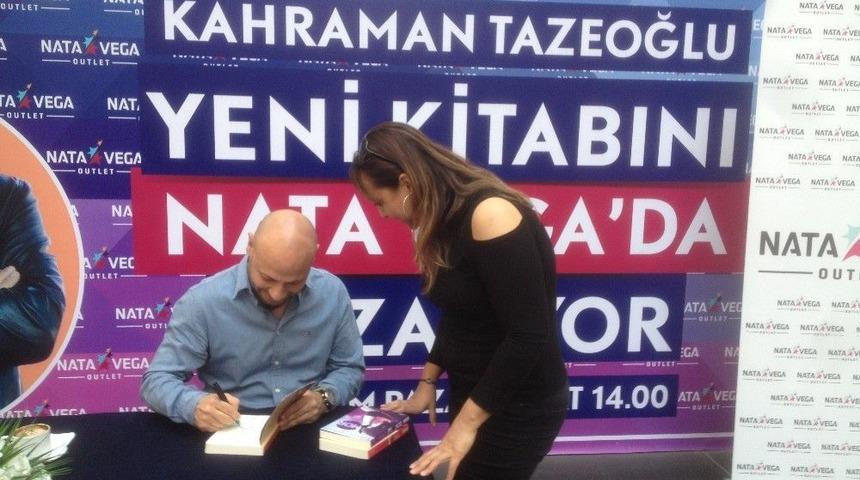Kahraman Tazeoğlu Nata Vega&rsquo;da Hayranlarıyla Buluştu