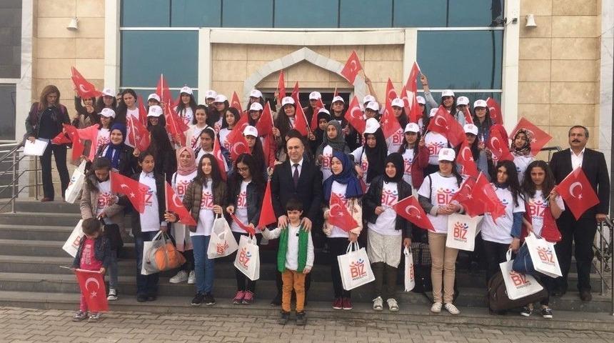 Patnos&rsquo;tan &ldquo;biz Anadoluyuz&rdquo; Projesiyle 50 Kız &Ouml;ğrenci Kocaeli&rsquo;ye G&ouml;nderildi.