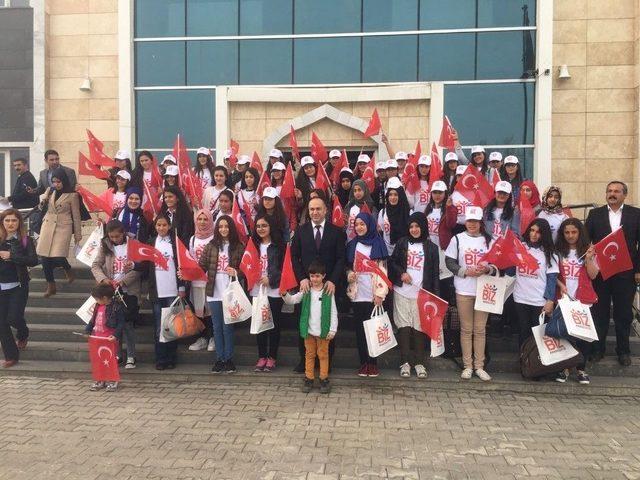 Patnos’tan “biz Anadoluyuz” Projesiyle 50 Kız Öğrenci Kocaeli’ye Gönderildi.