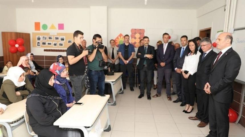 &lsquo;okuma Yazma Seferberliği&rsquo; Kursiyerlerine Sertifikaları Dağıtıldı