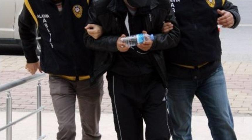 Fuhşa Aracılık Eden Ş&uuml;pheli Yakalanınca Polise 1 Milyon Tl R&uuml;şvet Teklif Etti