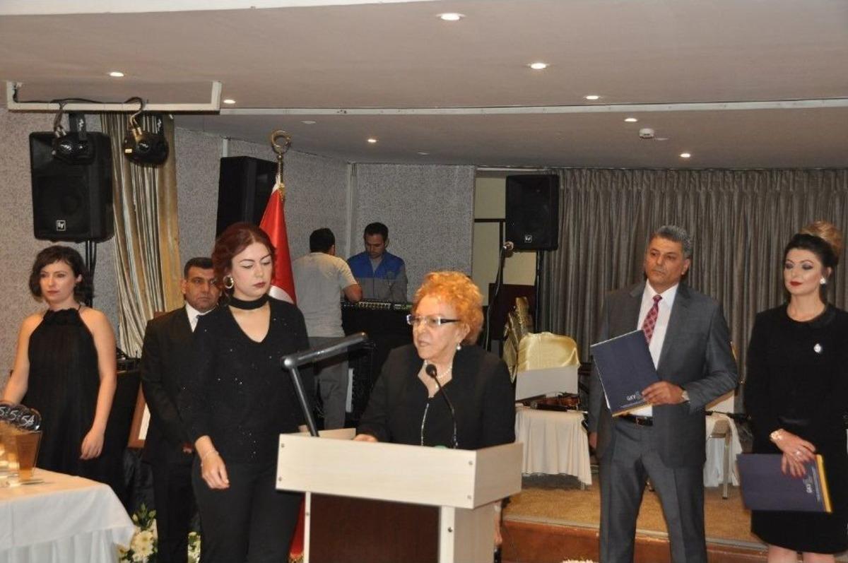 Gkv&rsquo;den &Ouml;ğretmenlerine Muhteşem Balo