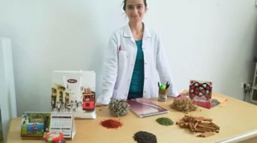 Bilin&ccedil;li Kullanıldığında Baharatlar Yemeğe Lezzet, İnsana Sağlık Veriyor