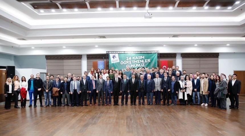 Eğitim Camiası Bu Sergide Buluştu