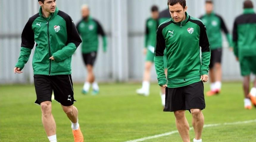 Bursaspor&rsquo;da Hazırlıklar S&uuml;r&uuml;yor