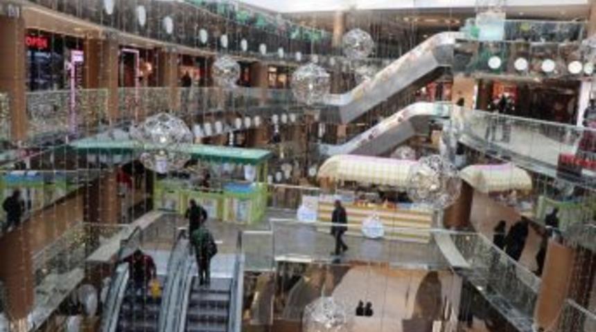 İclal Aydın Nissara Avm&rsquo;de Sevenleriyle Buluşacak