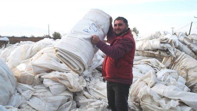 Sarıgöl’de Bağ Örtüleri Geri Dönüşüme Kazandırılıyor