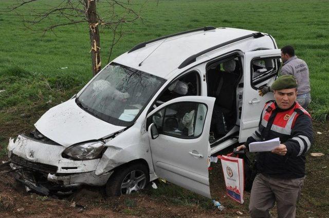 Sandıklı’da Trafik Kazası: 3 Yaralı