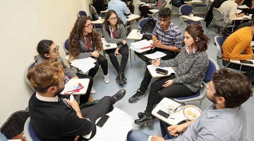 Kadına Şiddete Karşı Turuncu Renk Sınav Kağıtları D&ouml;nemi