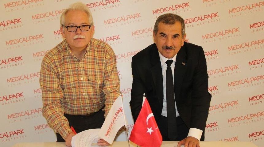 Buca Kadın Hokey Takımına Sponsorluk Desteği