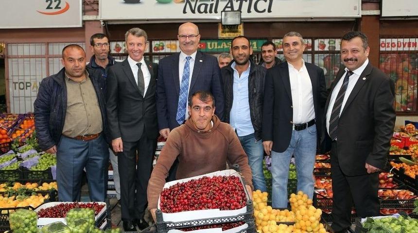 Ato Başkanı Baran Toptancı Halini Gezdi, Esnafla Sohbet Etti