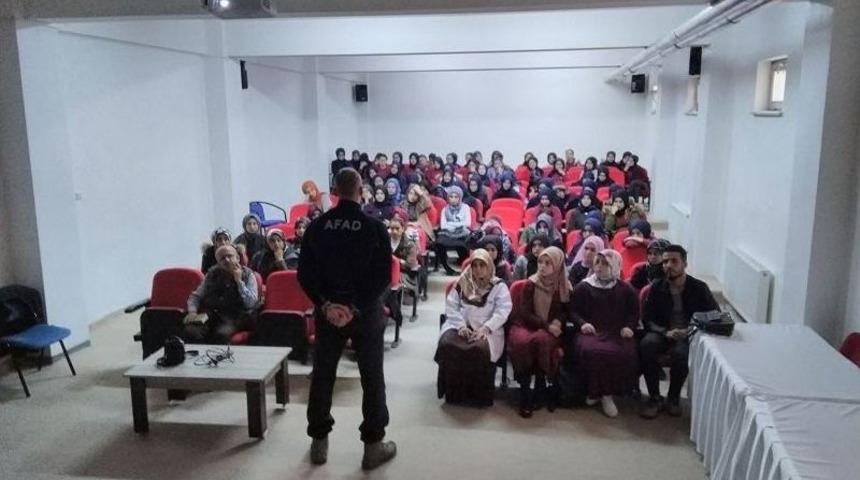 Afetle İlgili Okul Eğitimleri Devam Ediyor