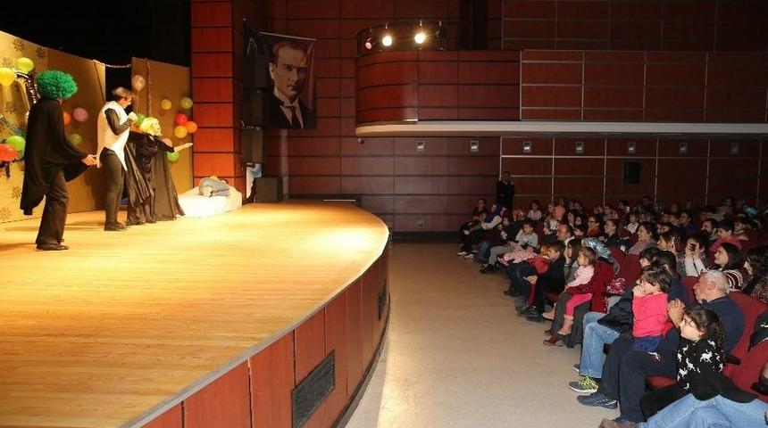 &ldquo;sevimli Dişler D&uuml;nyası" Sahnelendi