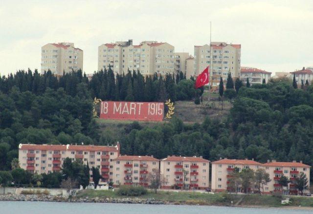 Çanakkale’de Bayraklar Yarıya İndirildi