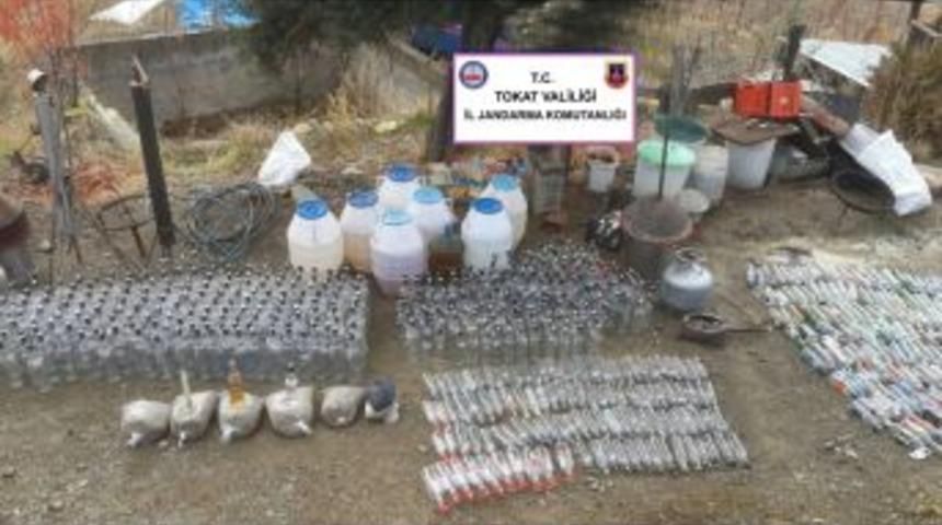 Tokat&rsquo;ta 365 Litre Damıtılmış Alkol Ele Ge&ccedil;irildi