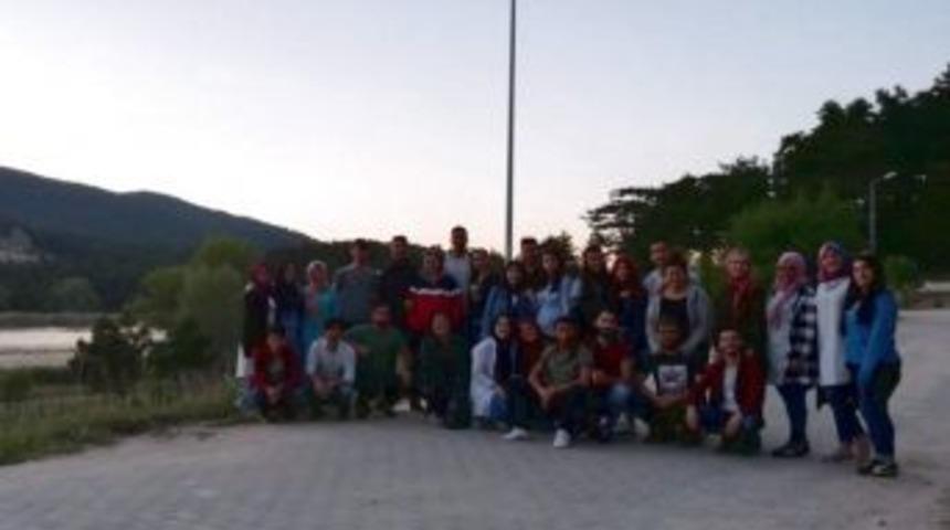 &Uuml;niversite &Ouml;ğrencilerinden Sınavlar &Ouml;ncesi Etkinlik