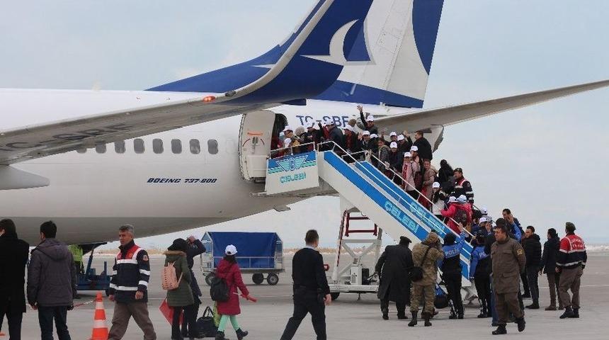 Van&rsquo;dan 180 &Ouml;ğrenci İzmir&rsquo;e G&ouml;nderildi